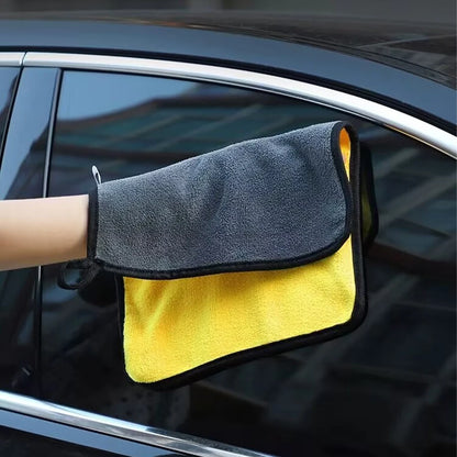Premium Microfiber Car Cleaning Towel – Ultra Absorbent & Scratch-Free